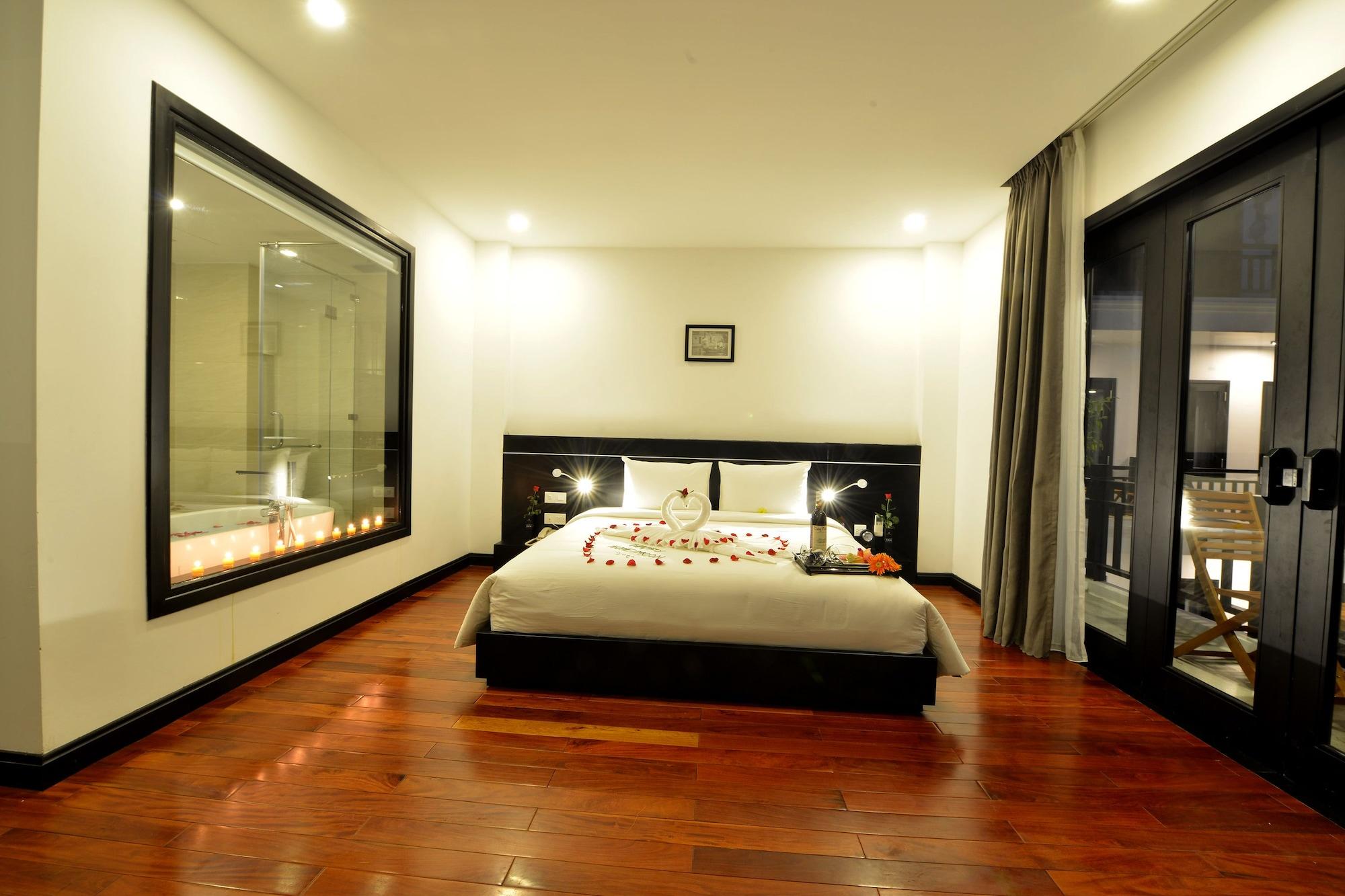 Nostalgia Hotel And Spa Hoi An Bagian luar foto