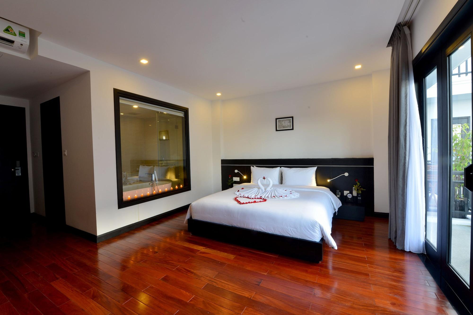 Nostalgia Hotel And Spa Hoi An Bagian luar foto