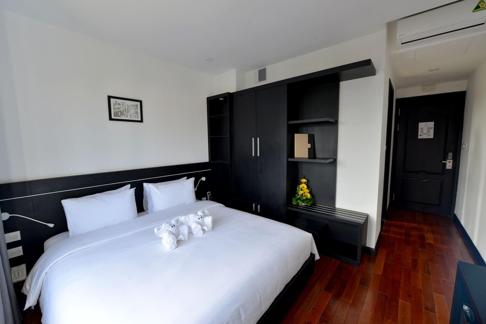 Nostalgia Hotel And Spa Hoi An Bagian luar foto