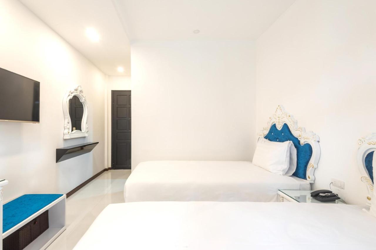 Nostalgia Hotel And Spa Hoi An Bagian luar foto
