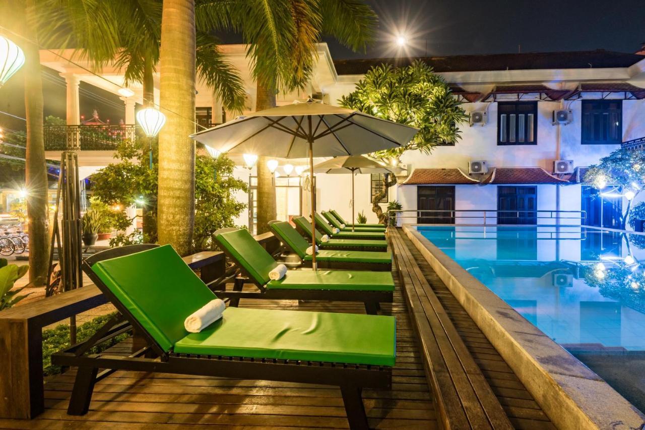 Nostalgia Hotel And Spa Hoi An Bagian luar foto