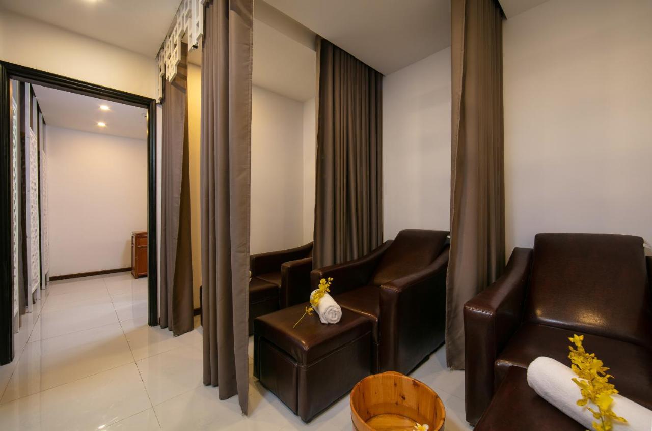 Nostalgia Hotel And Spa Hoi An Bagian luar foto