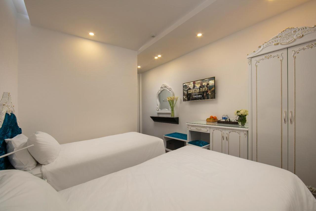 Nostalgia Hotel And Spa Hoi An Bagian luar foto